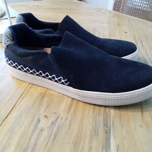 Earth Origins Zandel Slip-On Suede Blueberry Shoes Size 7.5